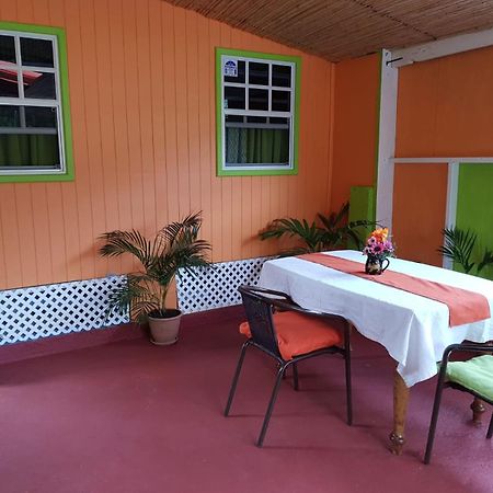 Salz Cozy Inn Розо Екстериор снимка