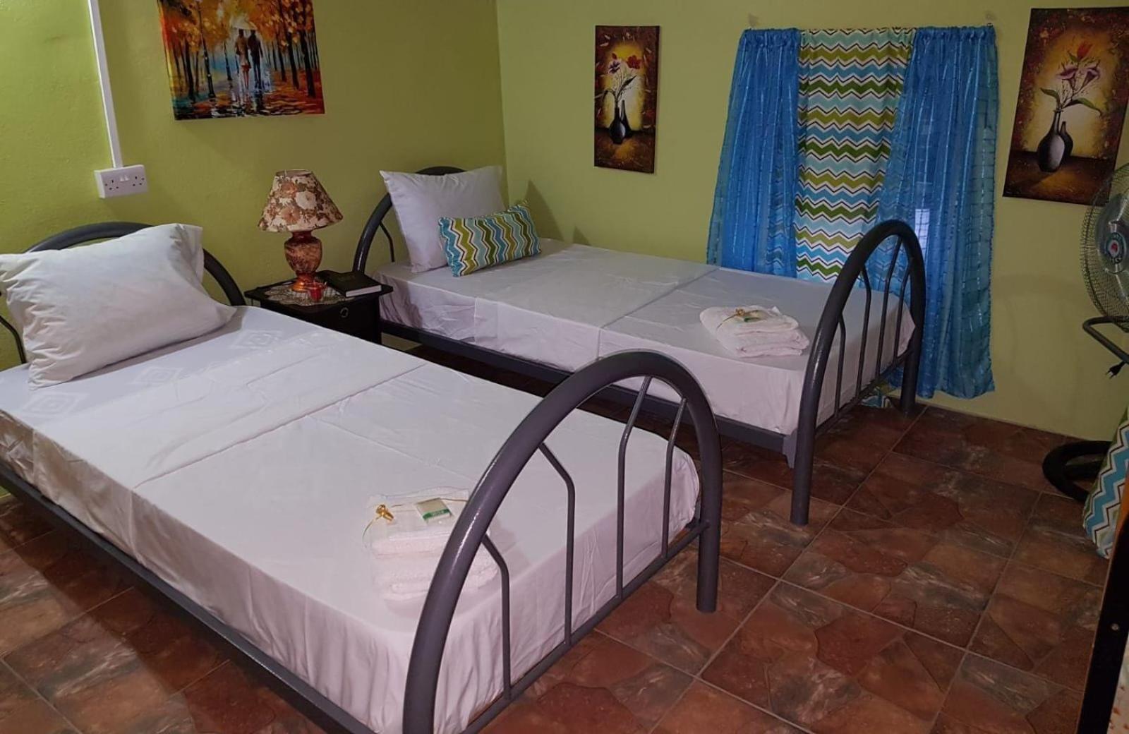Salz Cozy Inn Розо Екстериор снимка